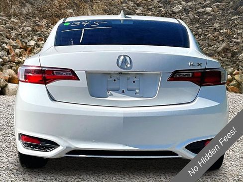 Used 2018 Acura ILX FWD image 4