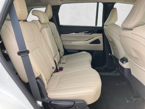 Used 2025 INFINITI QX60 Pure FWD image 25