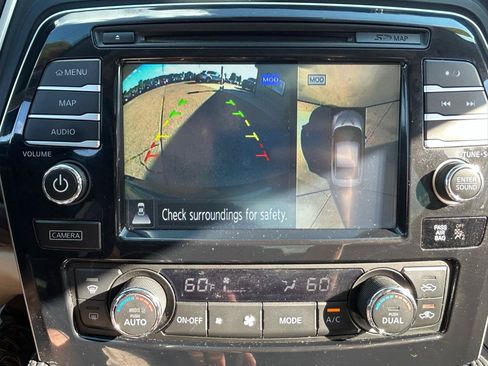 Used 2017 Nissan Maxima Platinum FWD image 25