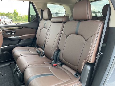 Certified 2025 Honda Pilot Elite image 28