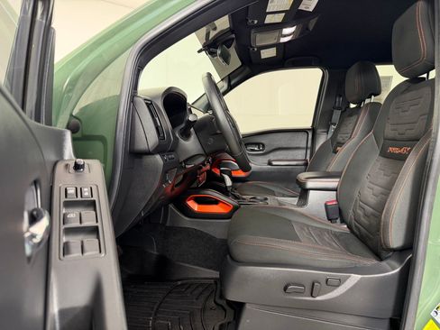 Used 2025 Nissan Frontier PRO-4X w/ Pro Convenience Package AWD/4WD image 4