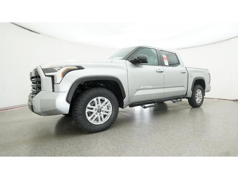 New 2026 Toyota Tundra SR5 AWD/4WD image 22