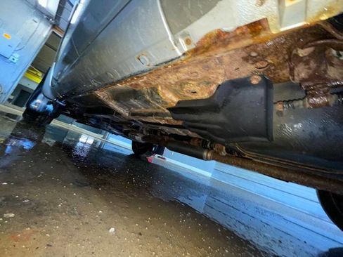 Used 2004 Mitsubishi Endeavor Limited image 13