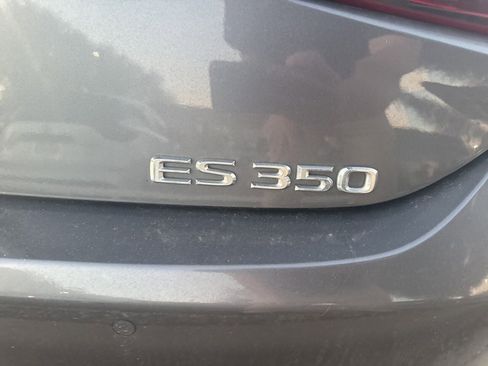 Used 2019 Lexus ES 350 Ultra Luxury w/ Accessory Package 2 image 5
