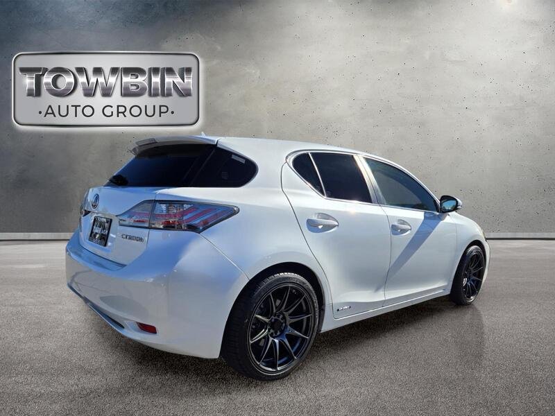 Used 2013 Lexus CT 200h w/ Premium Pkg w/Navigation FWD image 5