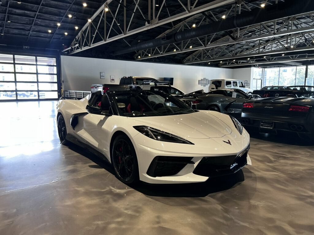 Used 2021 Chevrolet Corvette Stingray Premium Conv w/ Z51 Performance Package RWD image 10