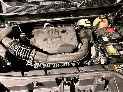 Used 2022 GMC Acadia SLE image 33