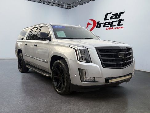 Used 2018 Cadillac Escalade ESV Luxury image 1