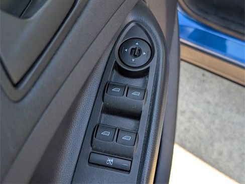 Used 2019 Ford Escape S image 9