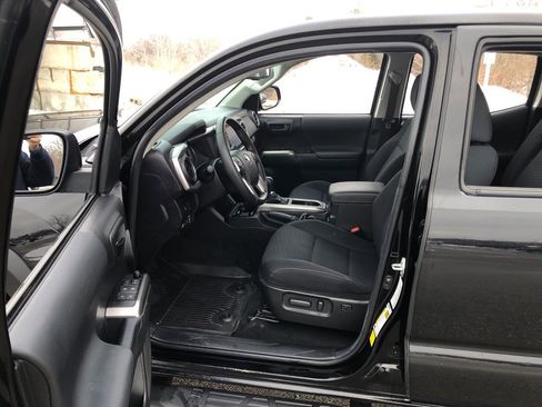 Used 2023 Toyota Tacoma 4x4 Double Cab w/ Trail Edition image 19