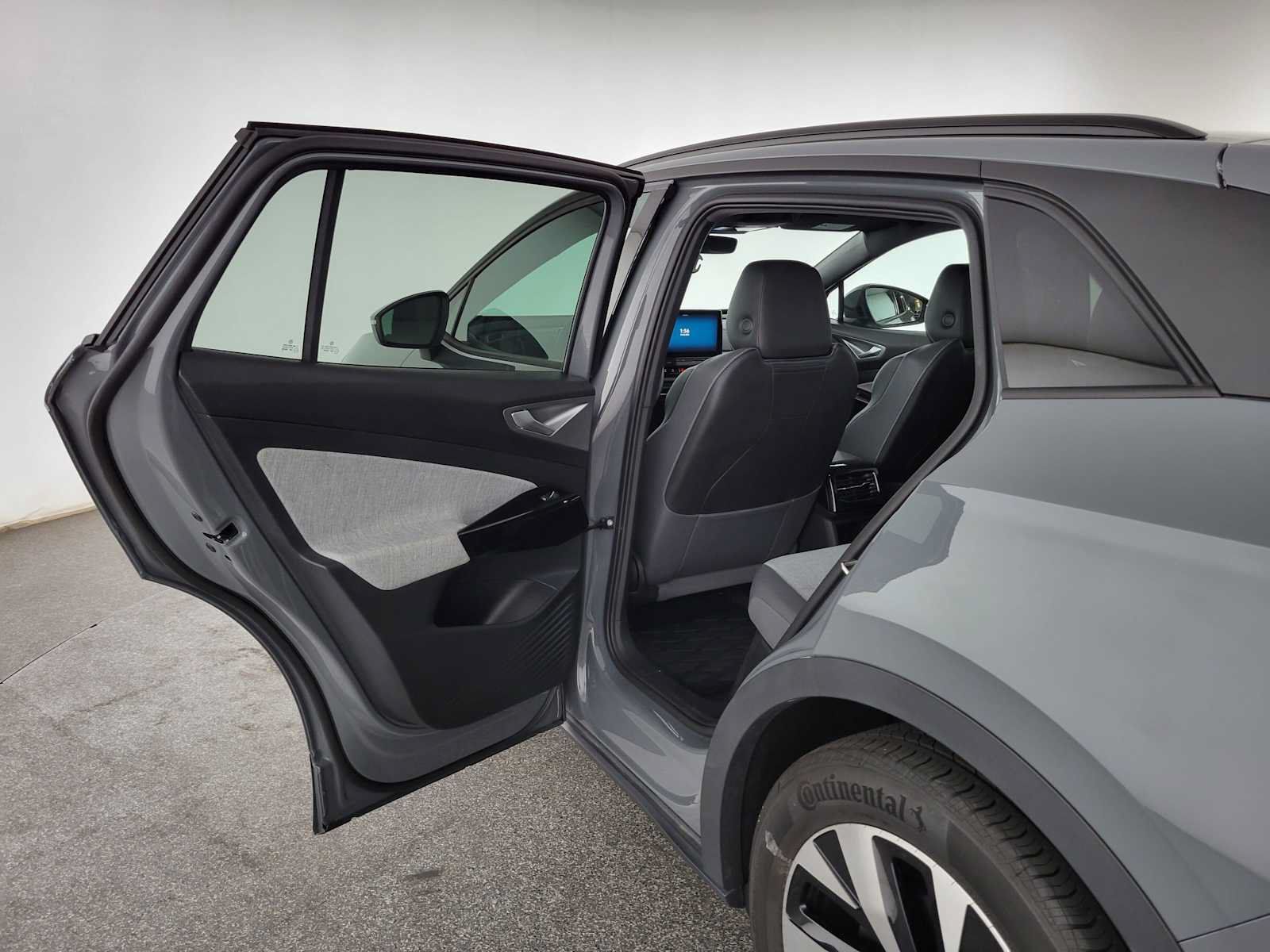 Used 2024 Volkswagen ID.4 2WD image 15