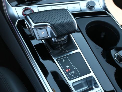 Used 2023 Audi S7 Prestige image 12