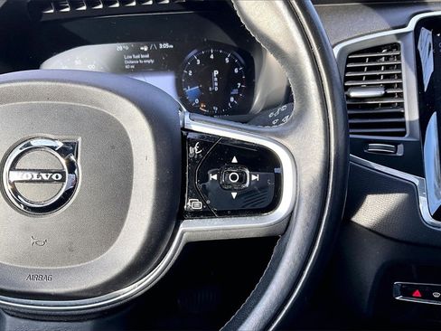 Used 2019 Volvo XC90 T6 Momentum w/ Protection Package image 16
