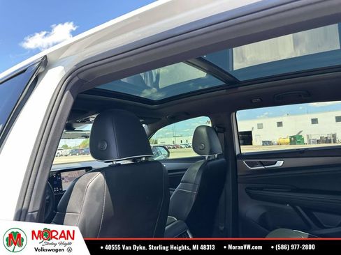 Used 2024 Volkswagen Atlas Cross Sport SEL Premium R-Line AWD/4WD image 17