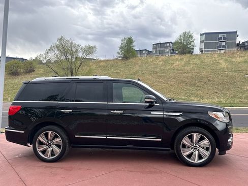 Used 2018 Lincoln Navigator Reserve w/ Technology Package image 9