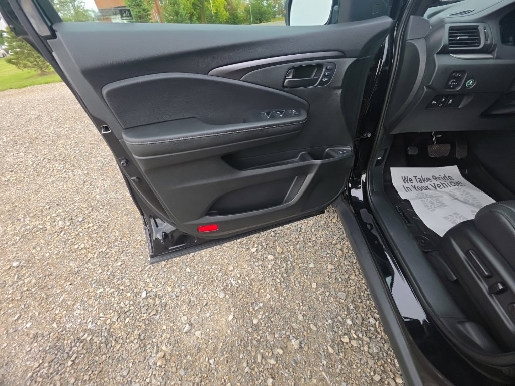 Certified 2024 Honda Passport EX-L image 13