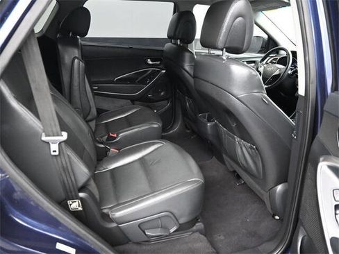 Used 2018 Hyundai Santa Fe Limited image 22