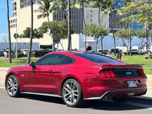 Used 2016 Ford Mustang GT Premium image 4