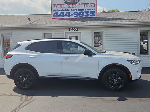 Used 2023 Buick Envision Preferred FWD image 2