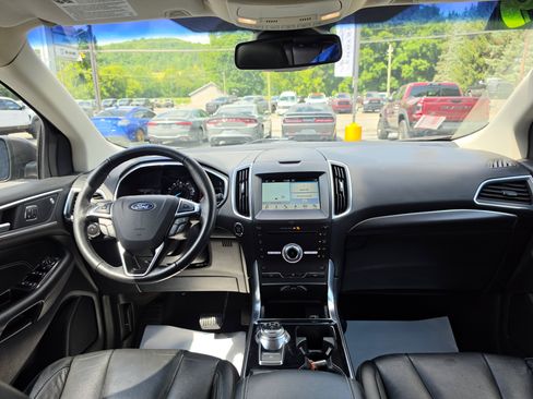 Used 2019 Ford Edge Titanium w/ Cold Weather Package AWD/4WD image 15