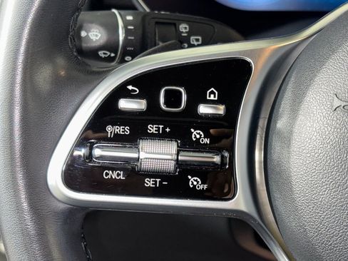 Certified 2022 Mercedes-Benz GLC 300 4MATIC image 19