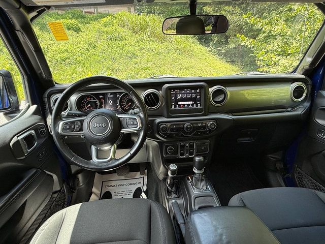 Used 2019 Jeep Wrangler Unlimited Sahara w/ LED Lighting Group AWD/4WD image 10