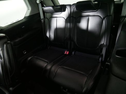 Used 2021 Jeep Grand Cherokee L Limited w/ Luxury Tech Group II image 33