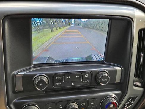 Used 2015 Chevrolet Silverado 1500 LTZ Z71 w/ LTZ Plus Package AWD/4WD image 18