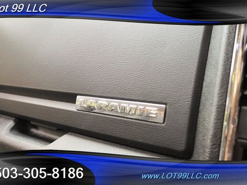 Used 2018 RAM 1500 Laramie w/ Convenience Group AWD/4WD image 33