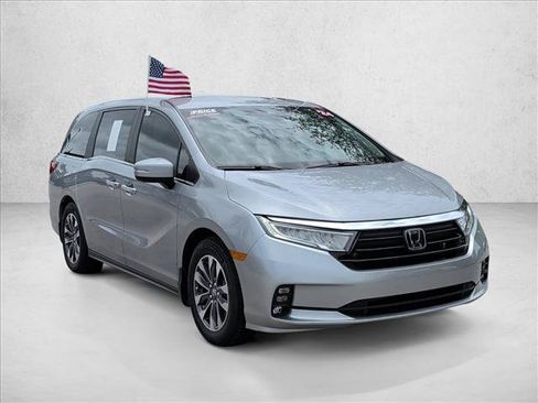 Used 2024 Honda Odyssey EX-L image 3