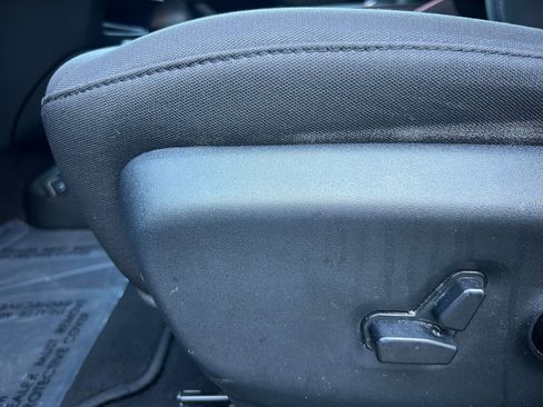 Used 2019 Chrysler Pacifica Touring Plus w/ S Appearance Package image 25