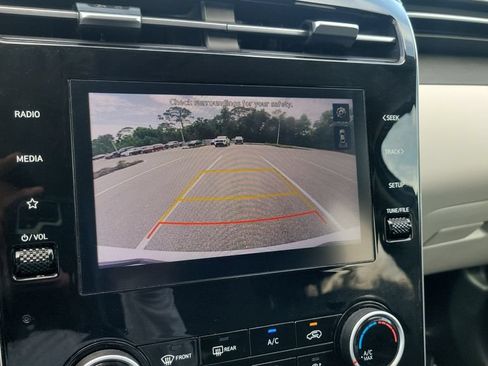 Used 2023 Hyundai Tucson SEL FWD image 18