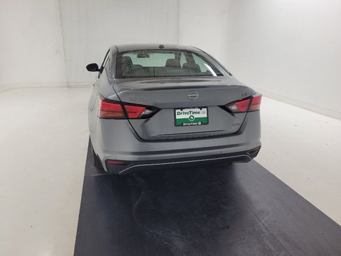 Used 2023 Nissan Altima 2.5 SV AWD/4WD image 6