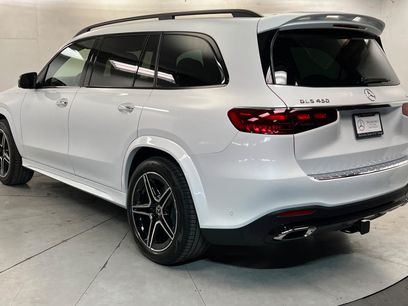 New 2026 Mercedes-Benz GLS 450 4MATIC