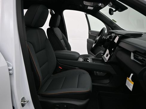 New 2026 GMC Acadia AT4 w/ Luxury Package AWD/4WD image 25