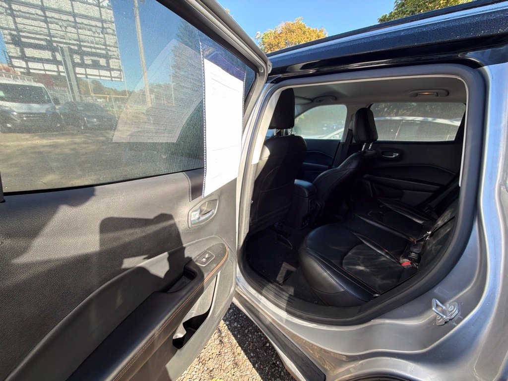 Used 2020 Jeep Compass Limited AWD/4WD image 11