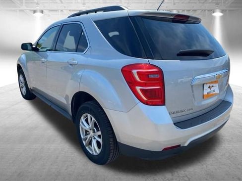 Used 2017 Chevrolet Equinox LT w/ Convenience Package AWD/4WD image 9