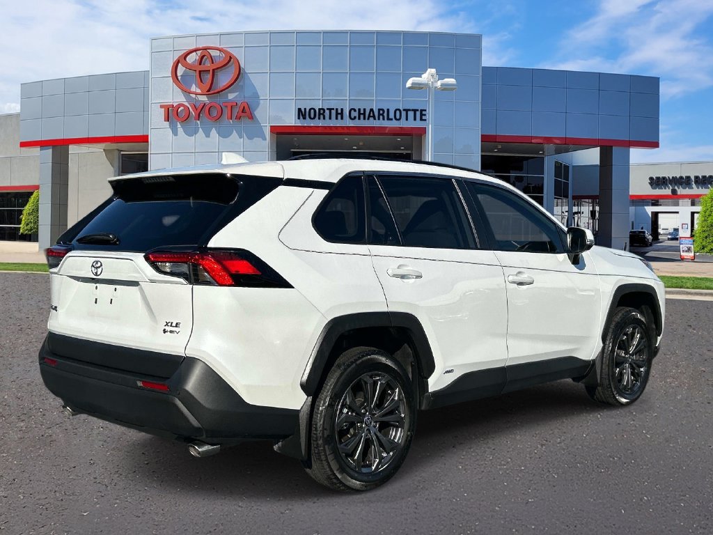 Used 2025 Toyota RAV4 XLE Premium w/ Weather Package AWD/4WD image 8