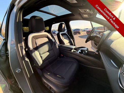 Used 2024 Chevrolet Blazer EV LT AWD/4WD image 33