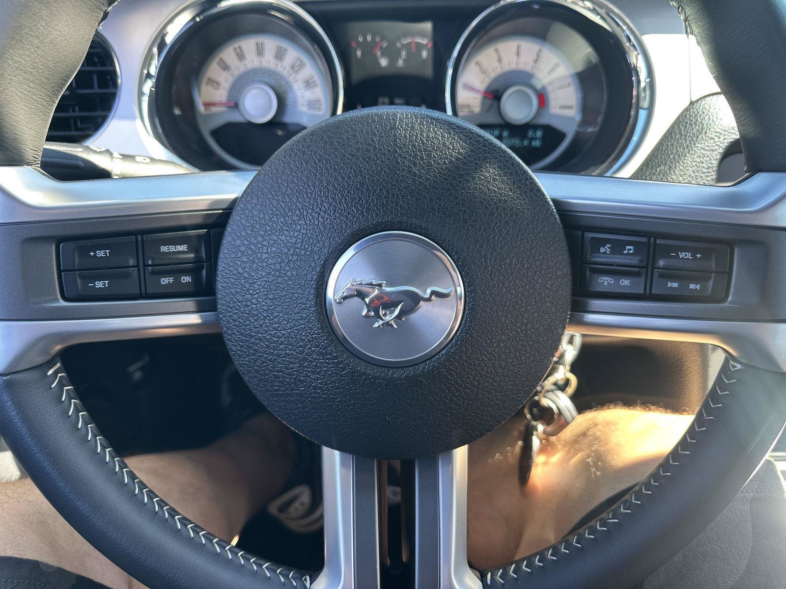 Used 2011 Ford Mustang GT Premium w/ Security Pkg RWD image 72