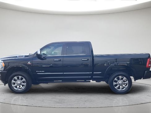 Used 2022 RAM 2500 Limited w/ Body Color Bumper Group AWD/4WD image 8