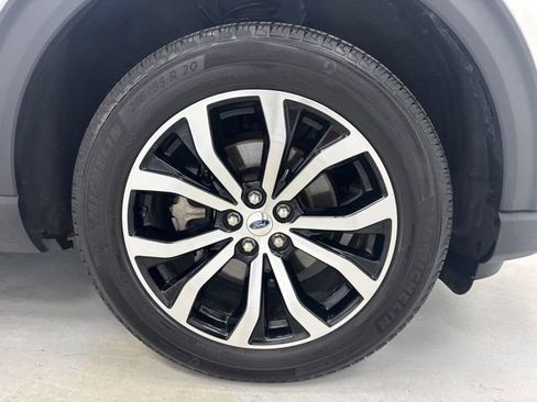 Used 2025 Ford Explorer ST-Line AWD/4WD image 31
