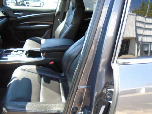 Used 2020 Acura MDX SH-AWD image 13