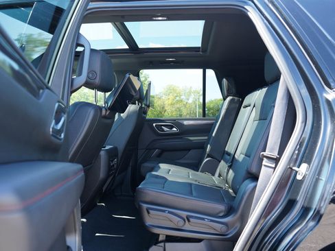Used 2021 Chevrolet Tahoe RST w/ Rear Media and Nav Package AWD/4WD image 18
