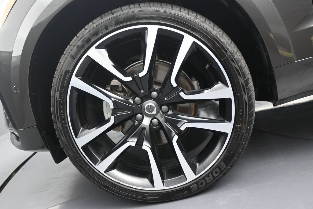 Used 2024 Volvo XC60 B5 Ultimate AWD/4WD image 10