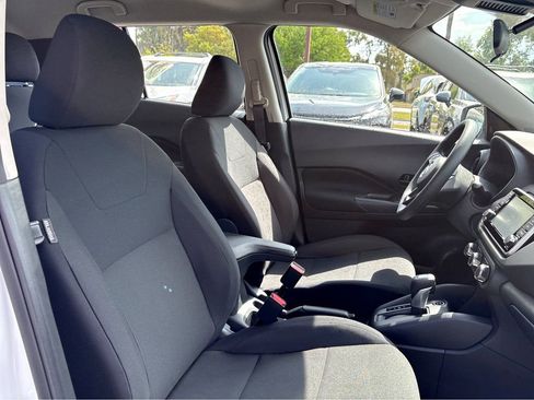 Used 2025 Nissan Kicks Play S FWD image 9