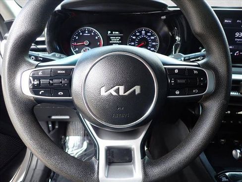 Used 2023 Kia K5 LXS FWD image 11