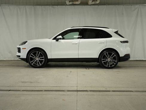 New 2026 Porsche Cayenne AWD/4WD image 2