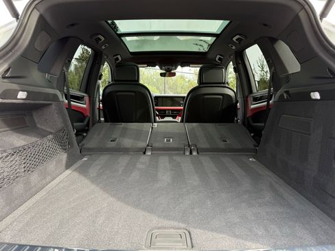 Used 2026 Porsche Cayenne image 34
