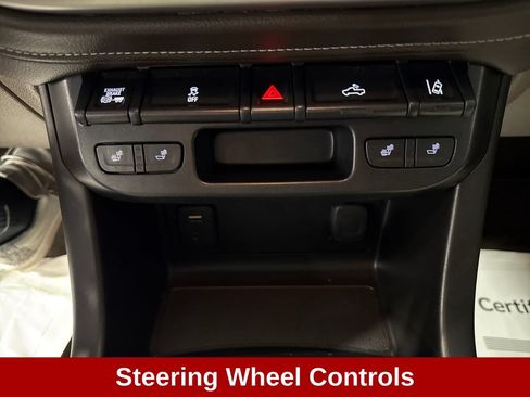Used 2018 GMC Canyon SLT w/ Driver Alert Package AWD/4WD image 16